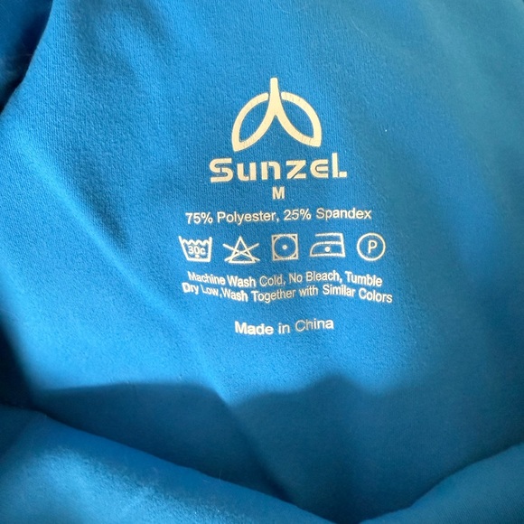 Blue High-Waisted Leggings - Picture 3 of 3